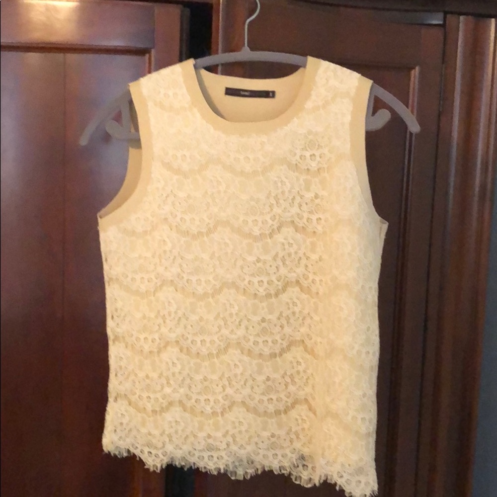 Sleeveless lace top